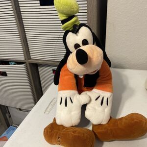 Large 18" Disney Goofy Scentsy Buddy With Scent Packet